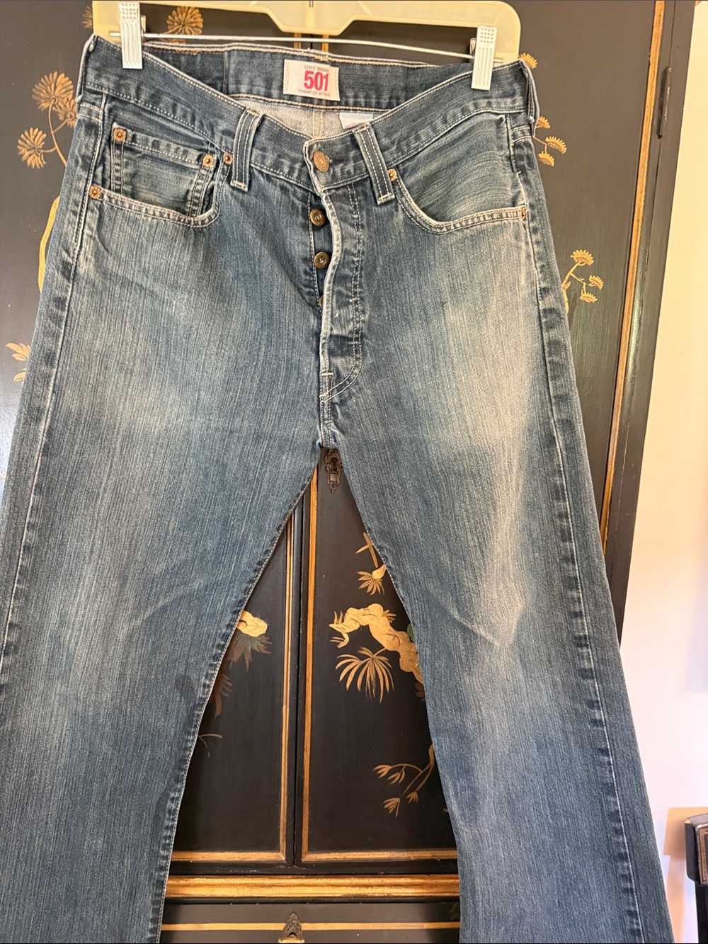 Levi's 501 Straight Leg Jeans - button fly. 32x32